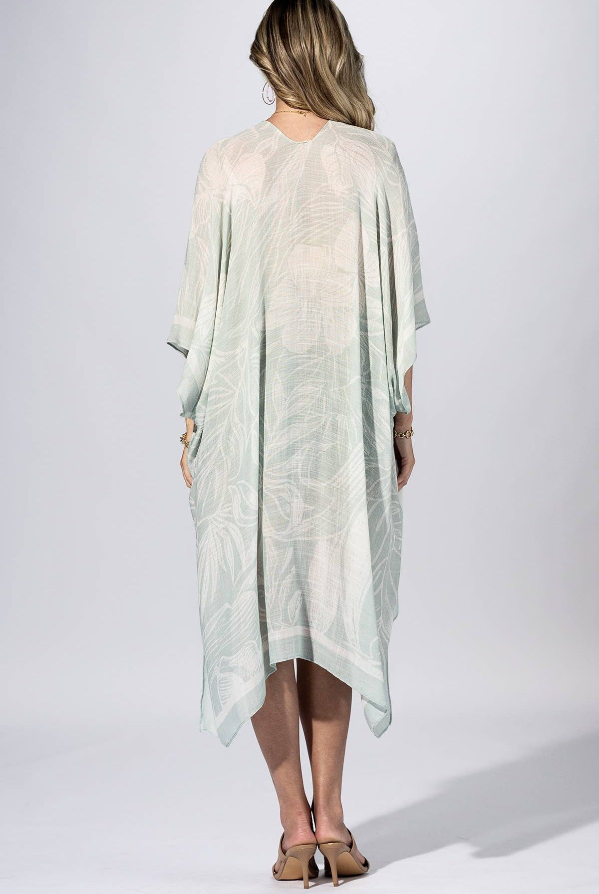 Fern Botanical Border Kimono { product_type }}