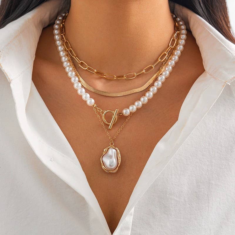 Gold Layered Pearl Necklace { product_type }}