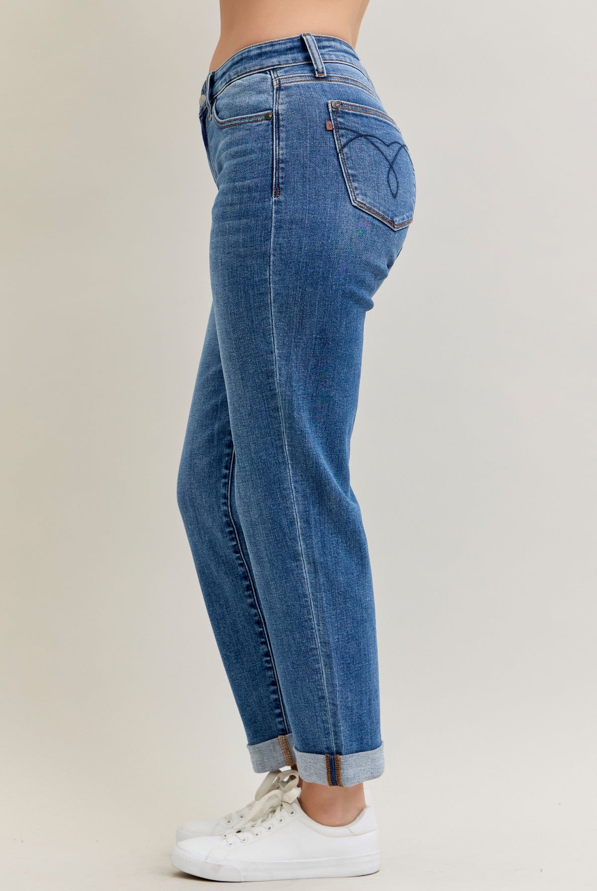 Judy Blue Classic Cuff Boyfriend { product_type }}