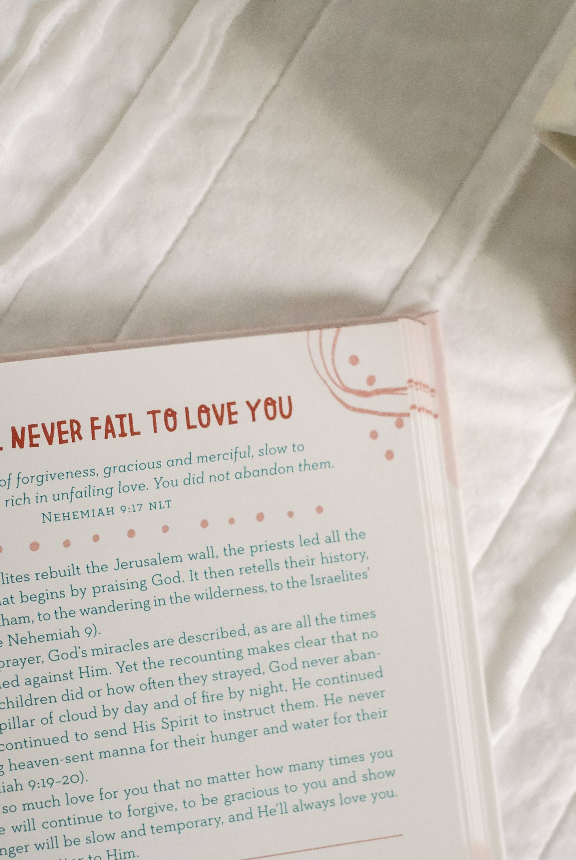 180 Devotions to Hush Your Inner Critic { product_type }}