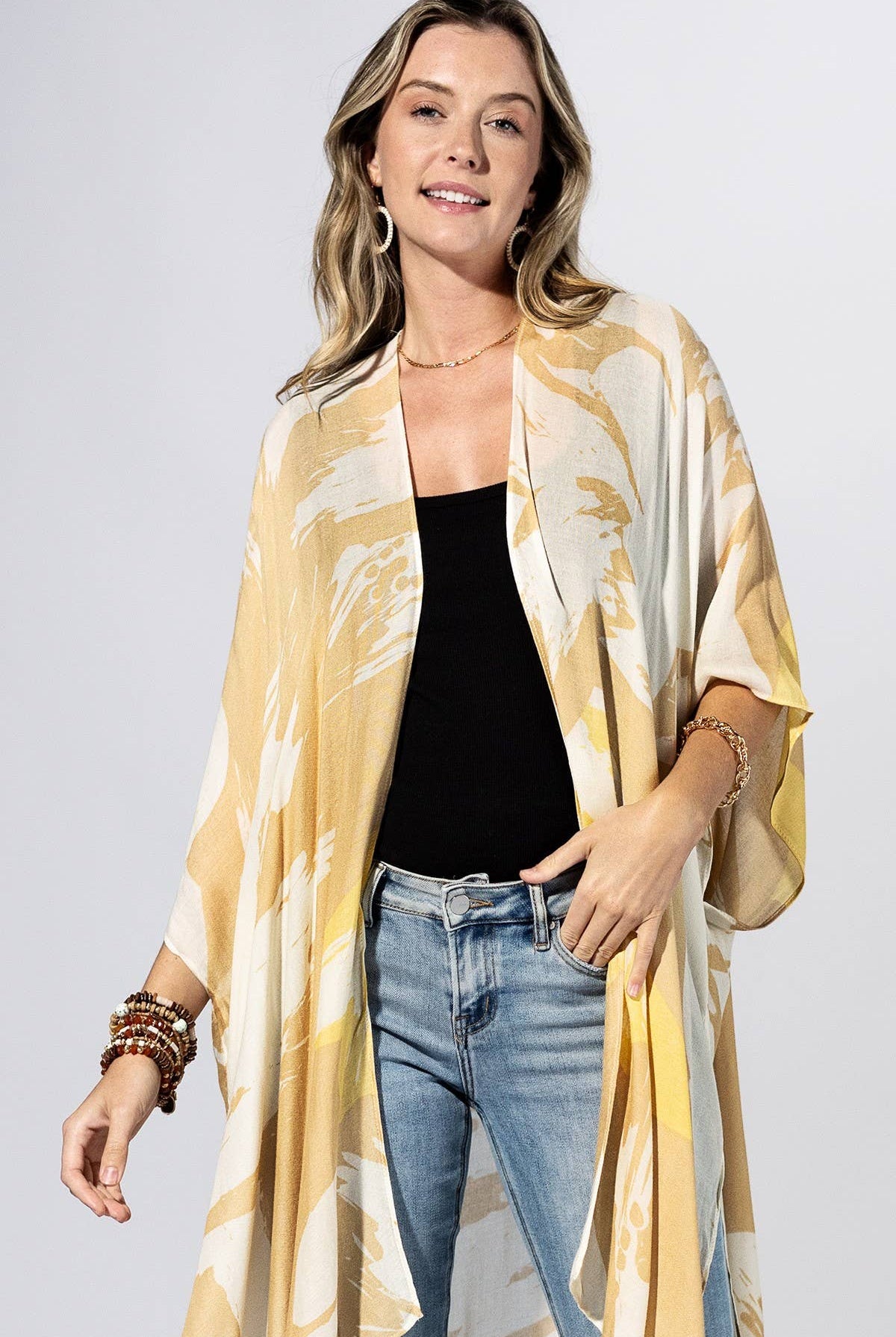 Brushstroke Floral Kimono { product_type }}