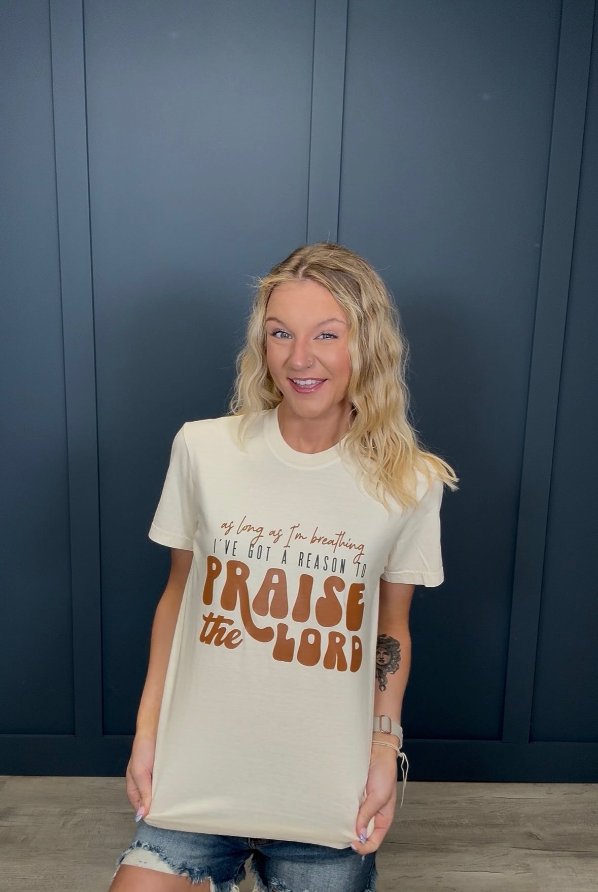 Praise the Lord Tee { product_type }}