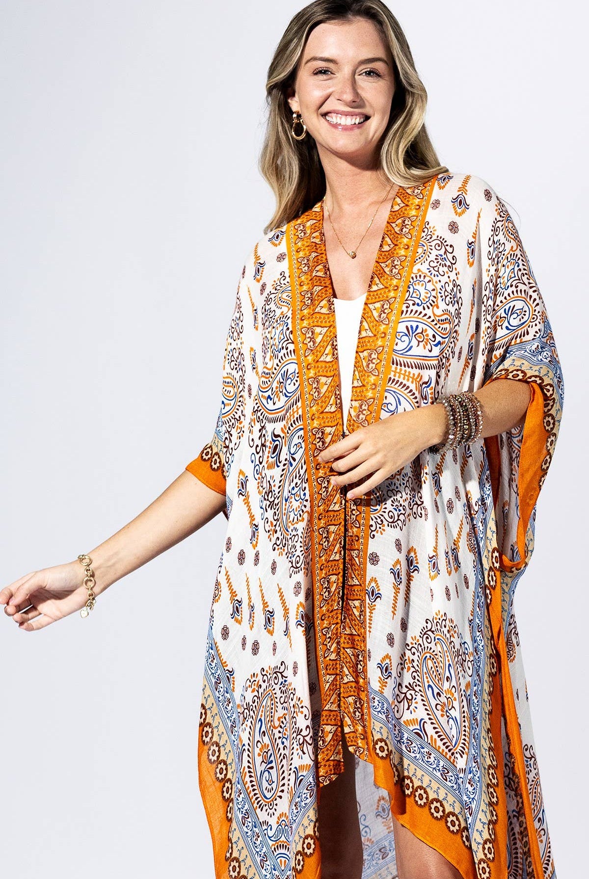 Orange Peel Paisley Border Kimono { product_type }}
