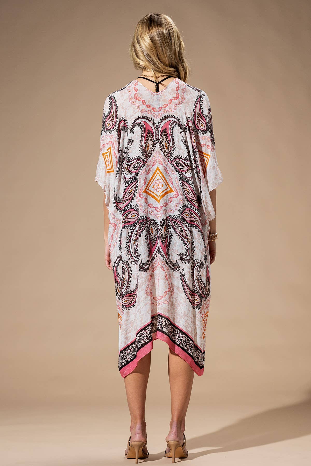 Pink Paisley Kimono { product_type }}