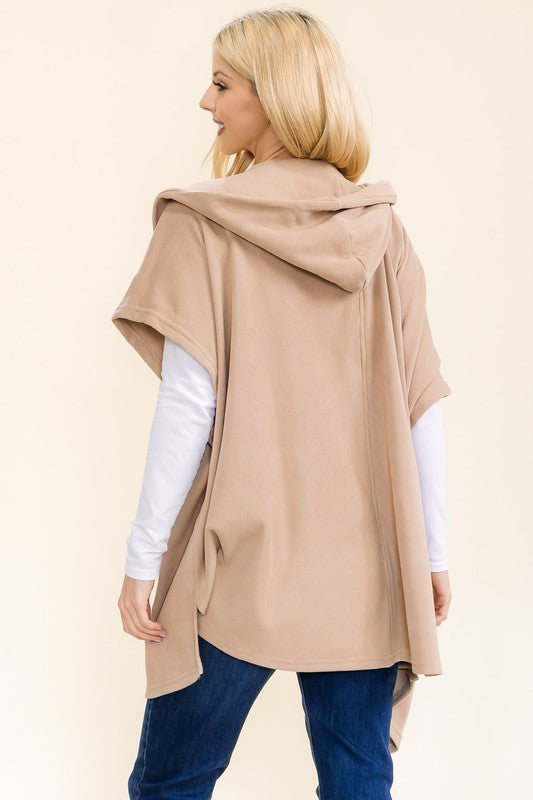 Hooded Poncho { product_type }}
