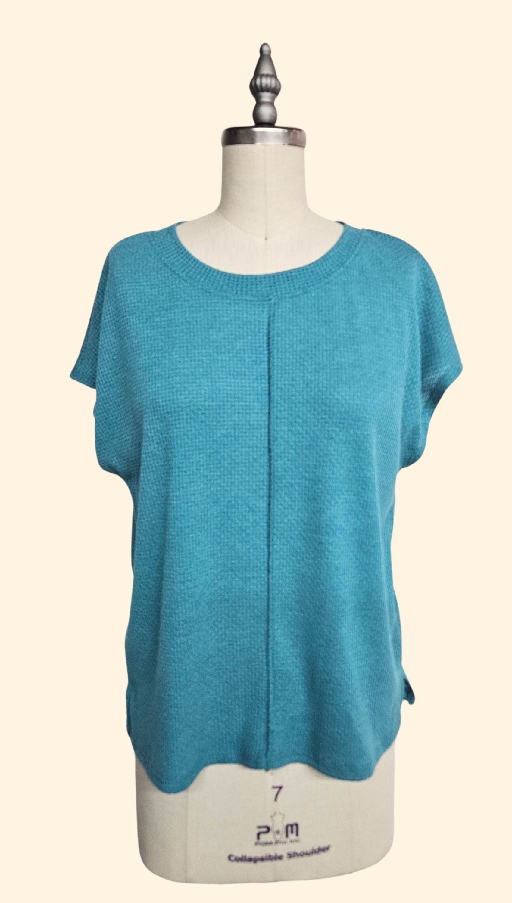Knit Front Split Top { product_type }}