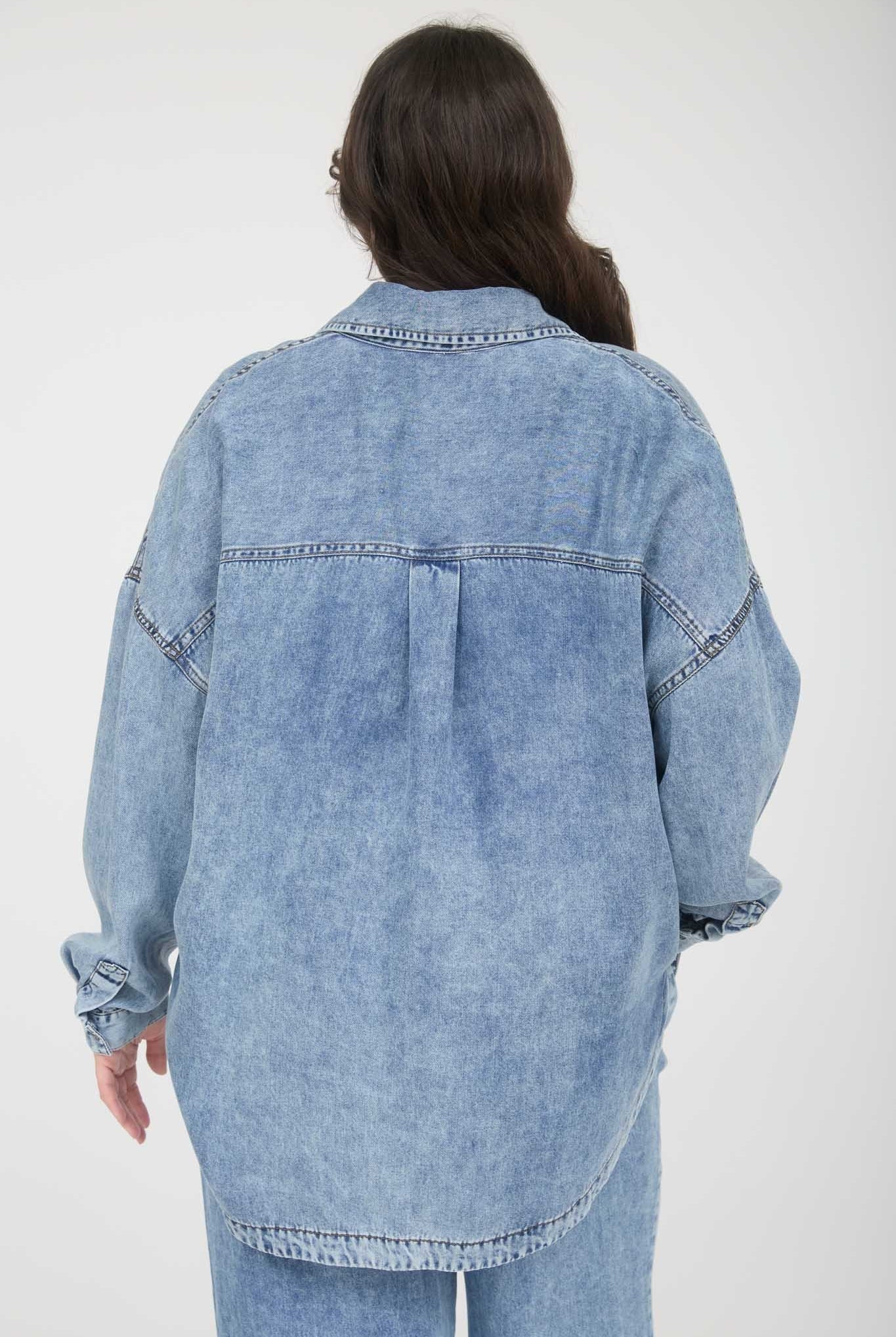 Chambray Long Sleeve Shirt-Denim Jacket-Blu Pepper-Three Birdies Boutique, Women's Fashion Boutique Located in Kearney, MO