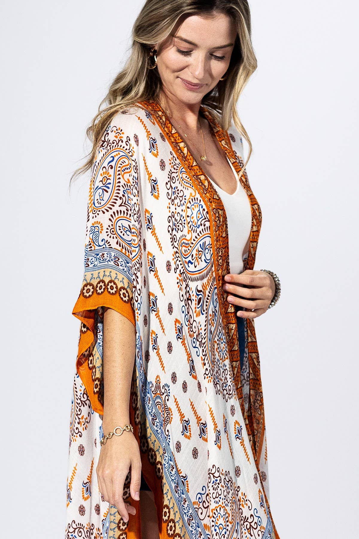 Orange Peel Paisley Border Kimono { product_type }}