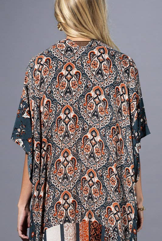 Paisley Kimono: ARTEMIS { product_type }}