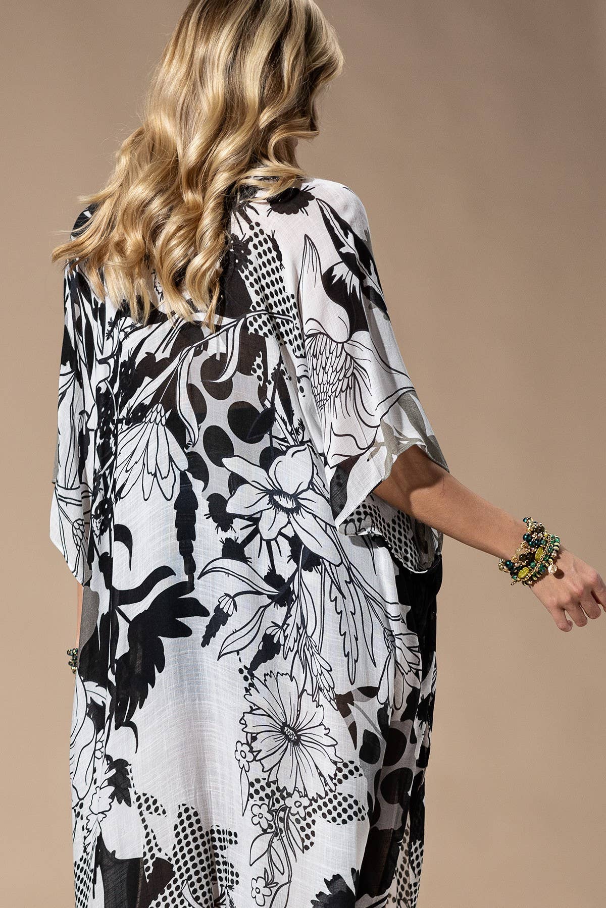 Grey Multi Kimono { product_type }}