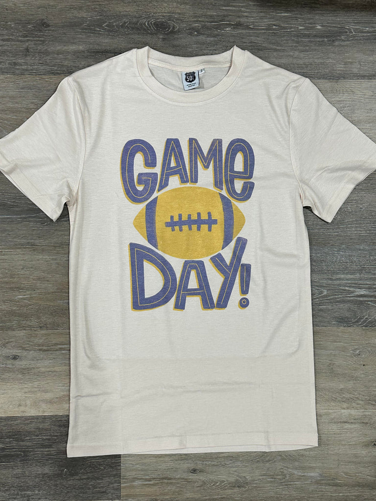 Game Day Ivory Tee-Graphic Tees-Tres Birdos Graphic Tees-Three Birdies Boutique, Women's Fashion Boutique Located in Kearney, MO