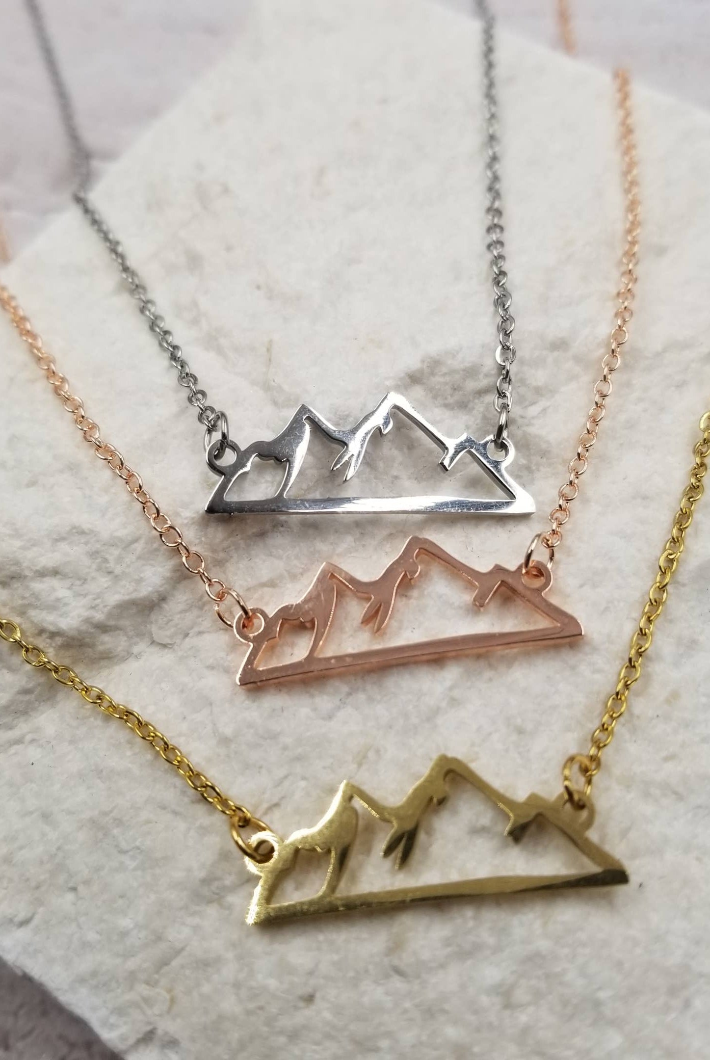 Mountain Cutout Necklace: Rose gold { product_type }}