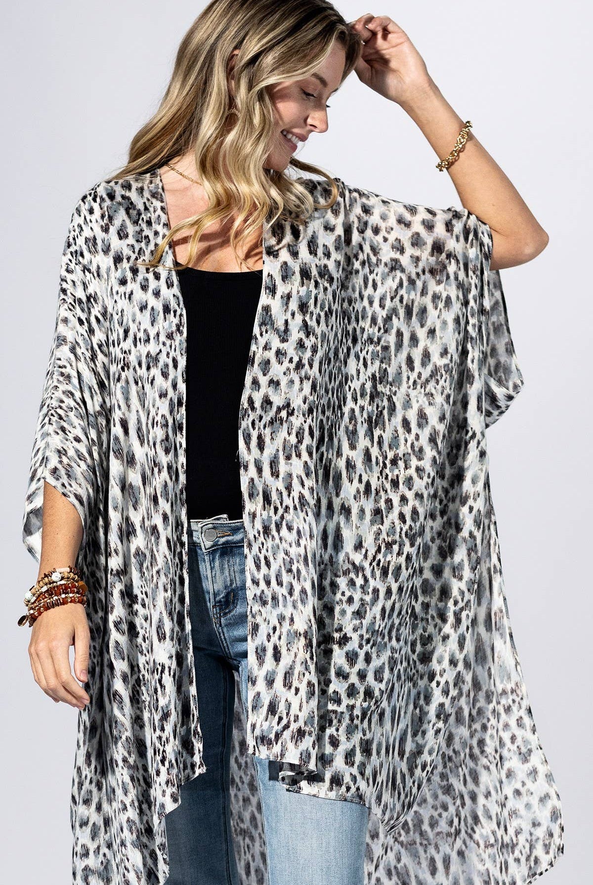 Wild Essence Leopard Print Kimono { product_type }}