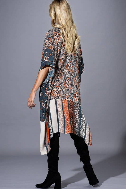 Paisley Kimono: ARTEMIS { product_type }}