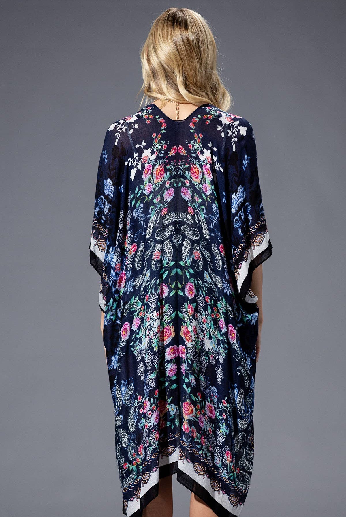 Rose Paisley Kimono { product_type }}