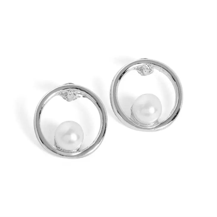 Silver Circle Stud Earrings with Pearl-Jewelry-Whispers-Three Birdies Boutique, Women's Fashion Boutique Located in Kearney, MO