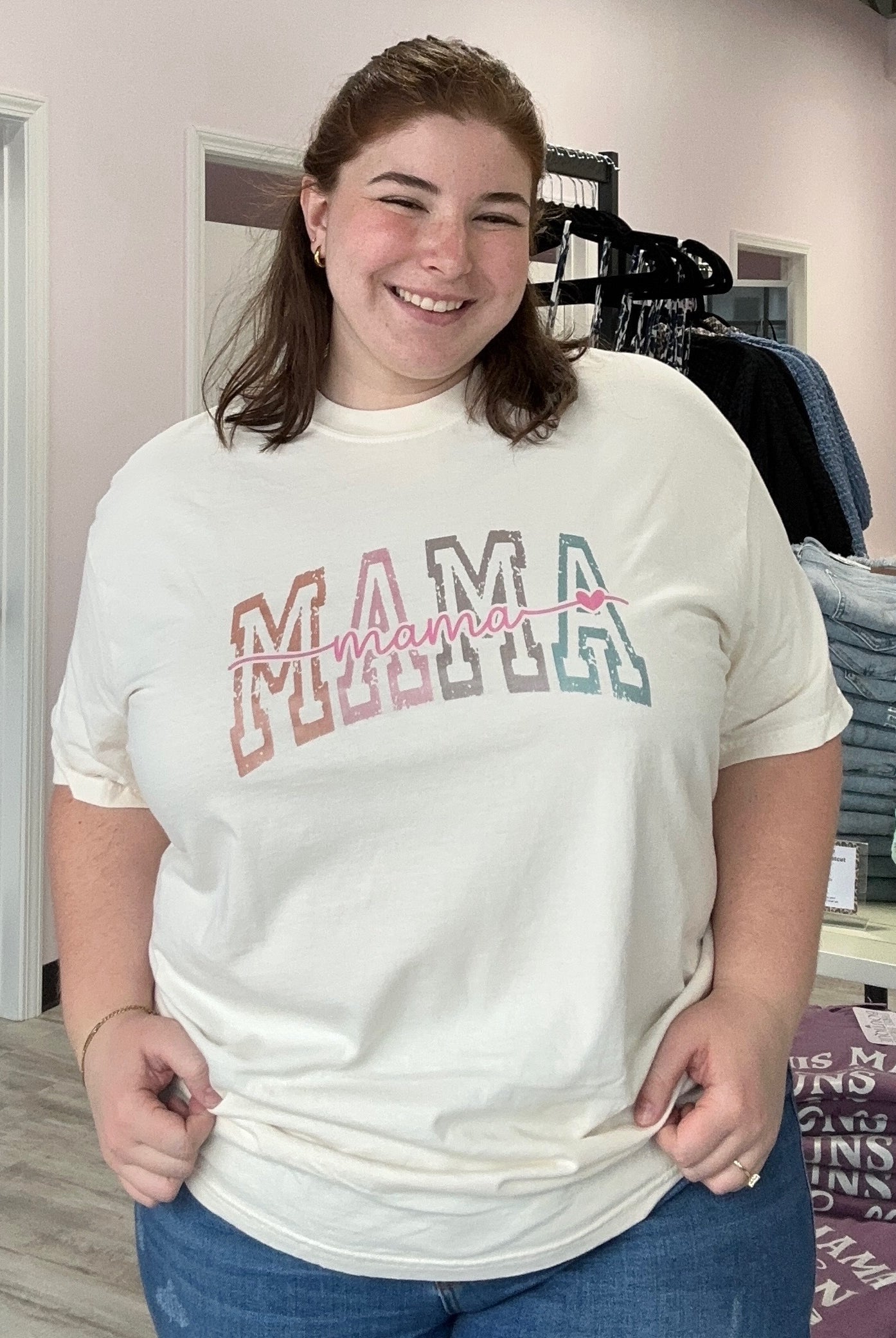 Mama Tee { product_type }}