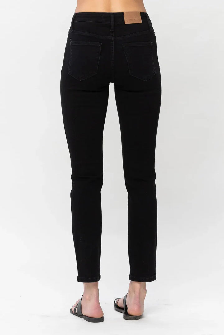 Judy Blue MR Black Slim Fit { product_type }}