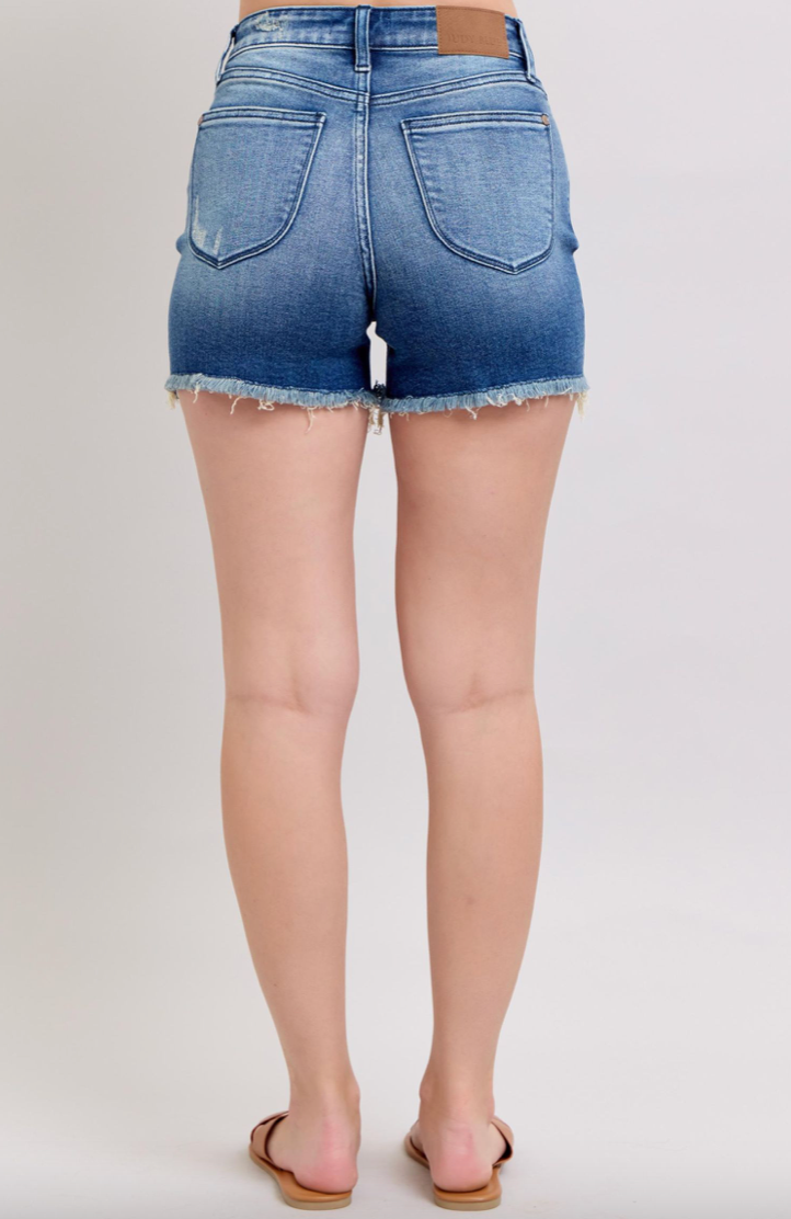 Judy Blue V-Front Fray Hem Short { product_type }}