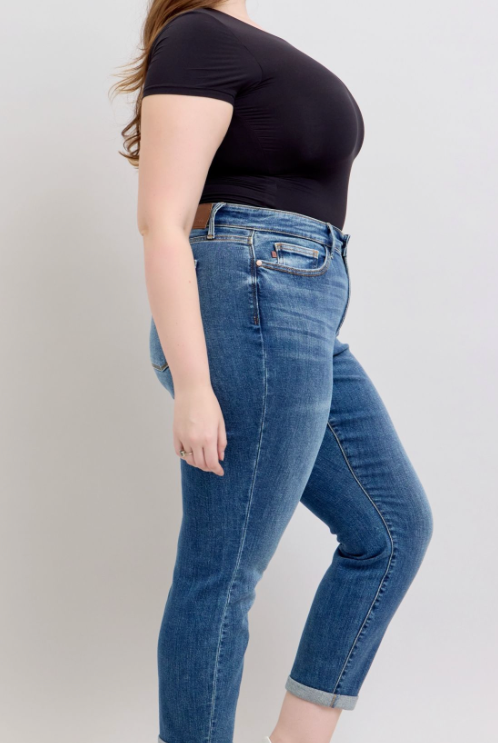 Judy Blue Vintage Wash Boyfriend Cuffed { product_type }}