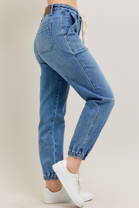 Judy Blue HW Denim Jogger-Denim-Judy Blue-Three Birdies Boutique, Women's Fashion Boutique Located in Kearney, MO