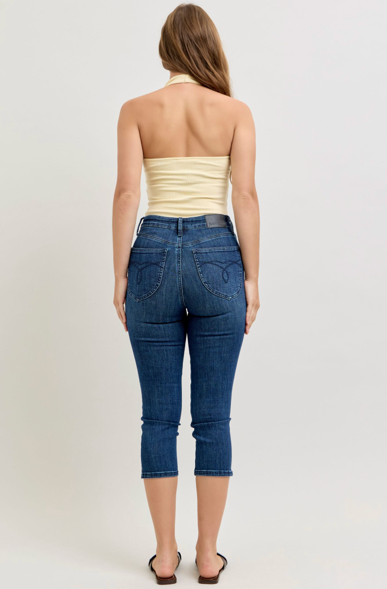 HW T.C. Capri w/ Shield Back Pkts-Denim-Judy Blue-Three Birdies Boutique, Women's Fashion Boutique Located in Kearney, MO