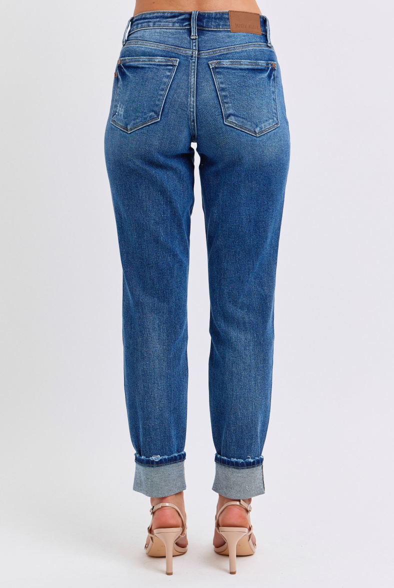 Judy Blue Mid-Rise Boyfriend { product_type }}