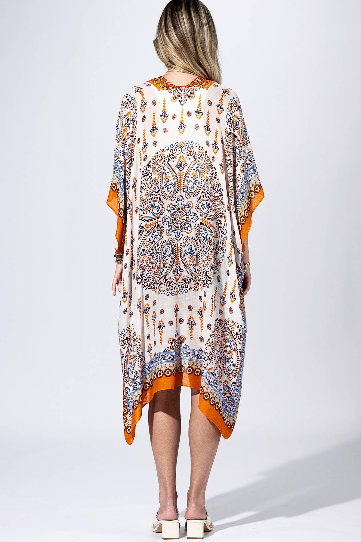 Orange Peel Paisley Border Kimono { product_type }}