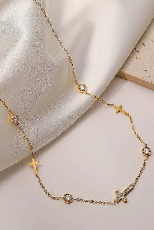Cross Necklace Gold { product_type }}