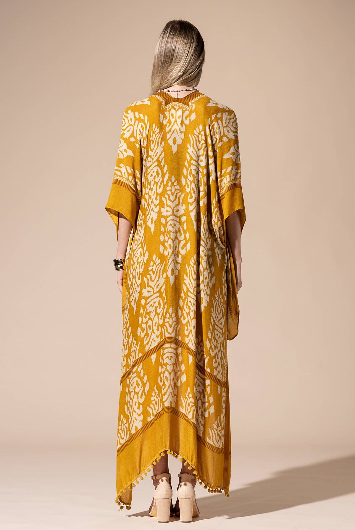 Damask Print Kimono with Sleeves: Mustard { product_type }}