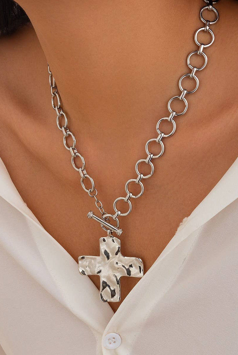 Gold Chunky Cross { product_type }}