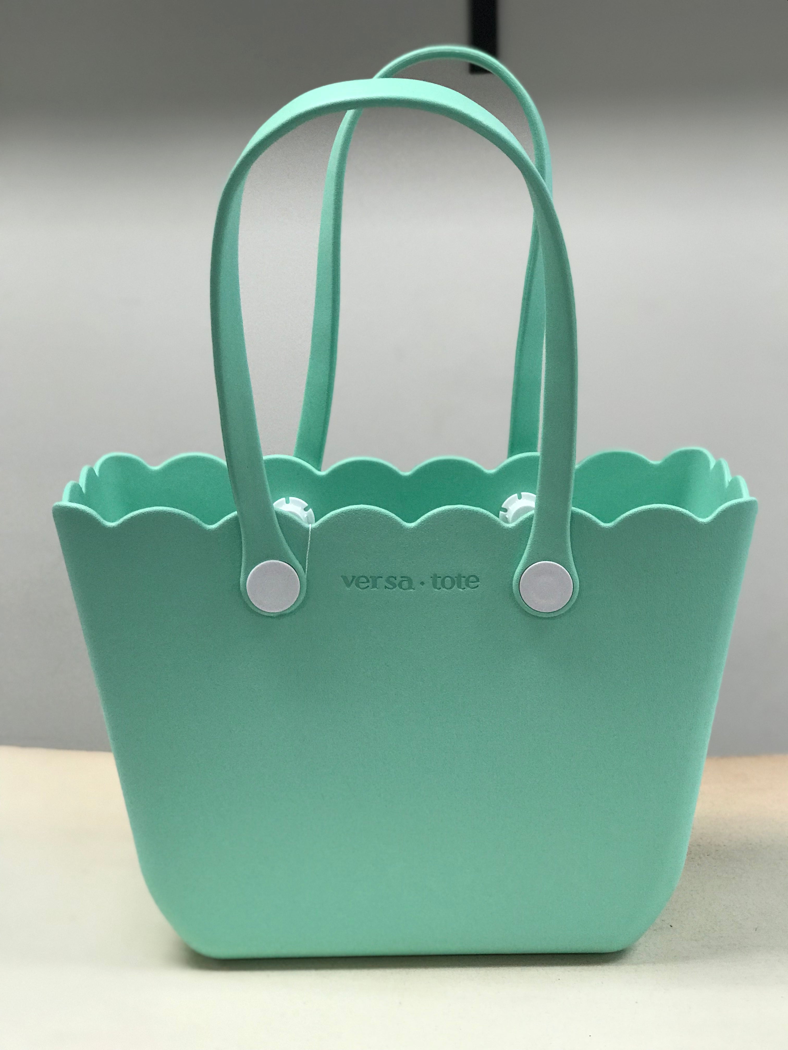 Rose Versa Totes { product_type }}