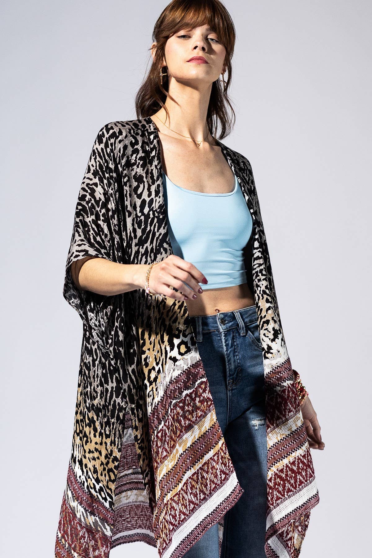 Carbon Leopard Border Kimono { product_type }}