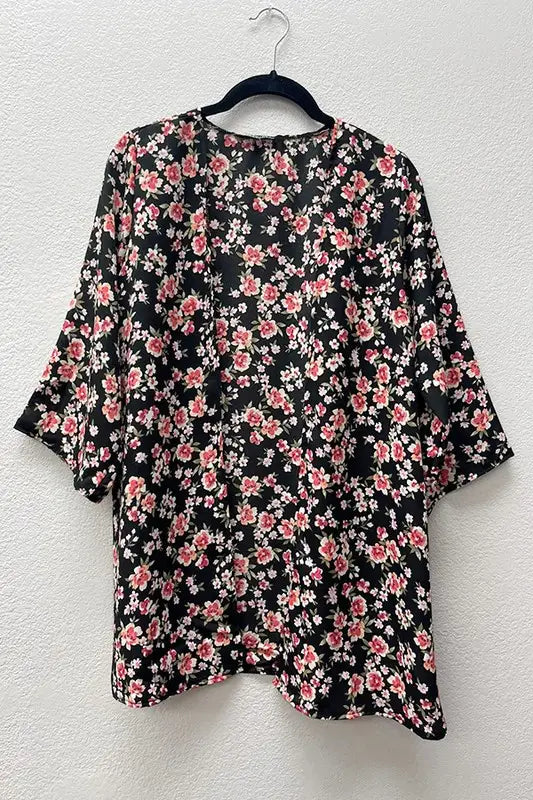 Too Cute & Classy Kimono-Kimono-Heimish-Three Birdies Boutique, Women's Fashion Boutique Located in Kearney, MO