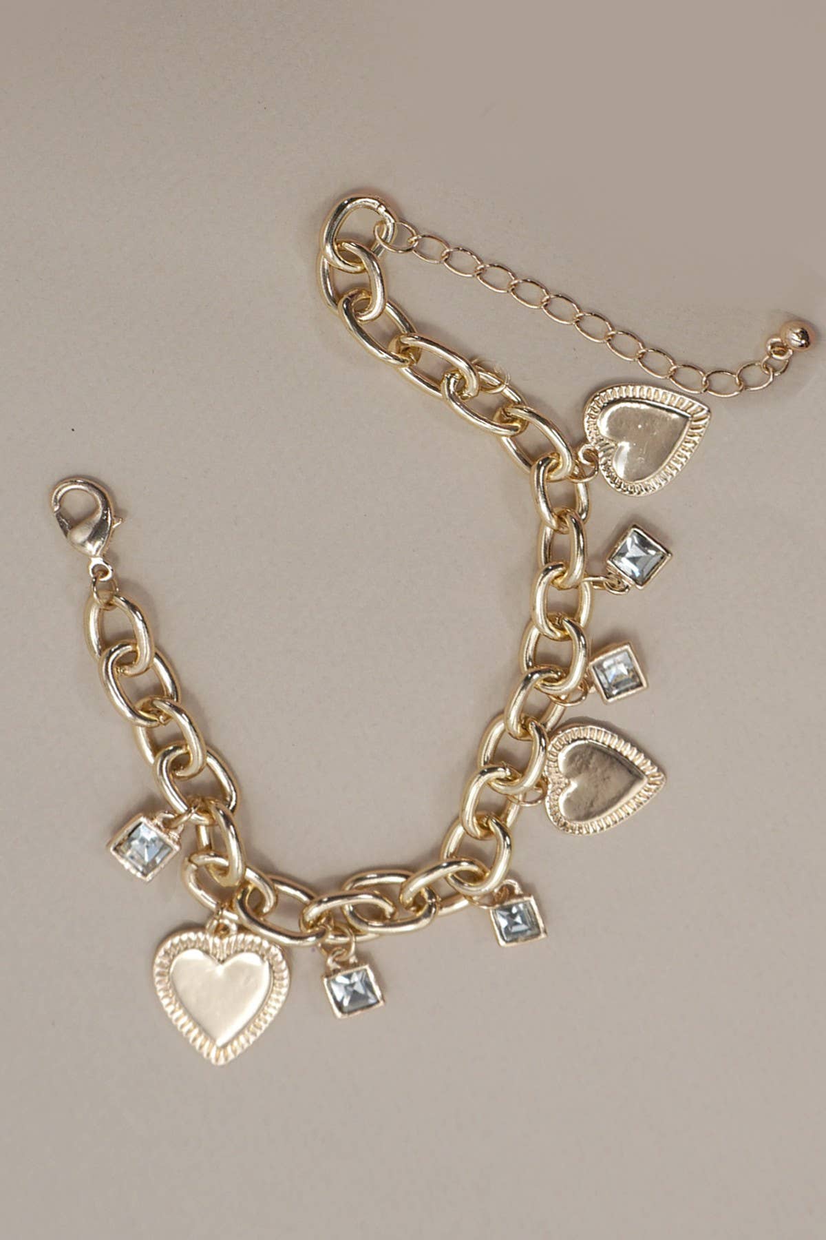 Charm Bracelet Heart { product_type }}