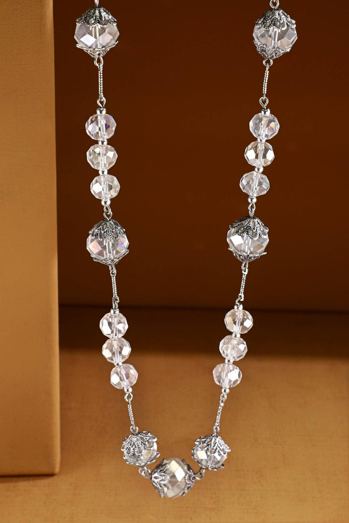 Long Beaded Necklace with Glass Pendant: SILVER(BS)-Urbanista-Three Birdies Boutique, Women's Fashion Boutique Located in Kearney, MO