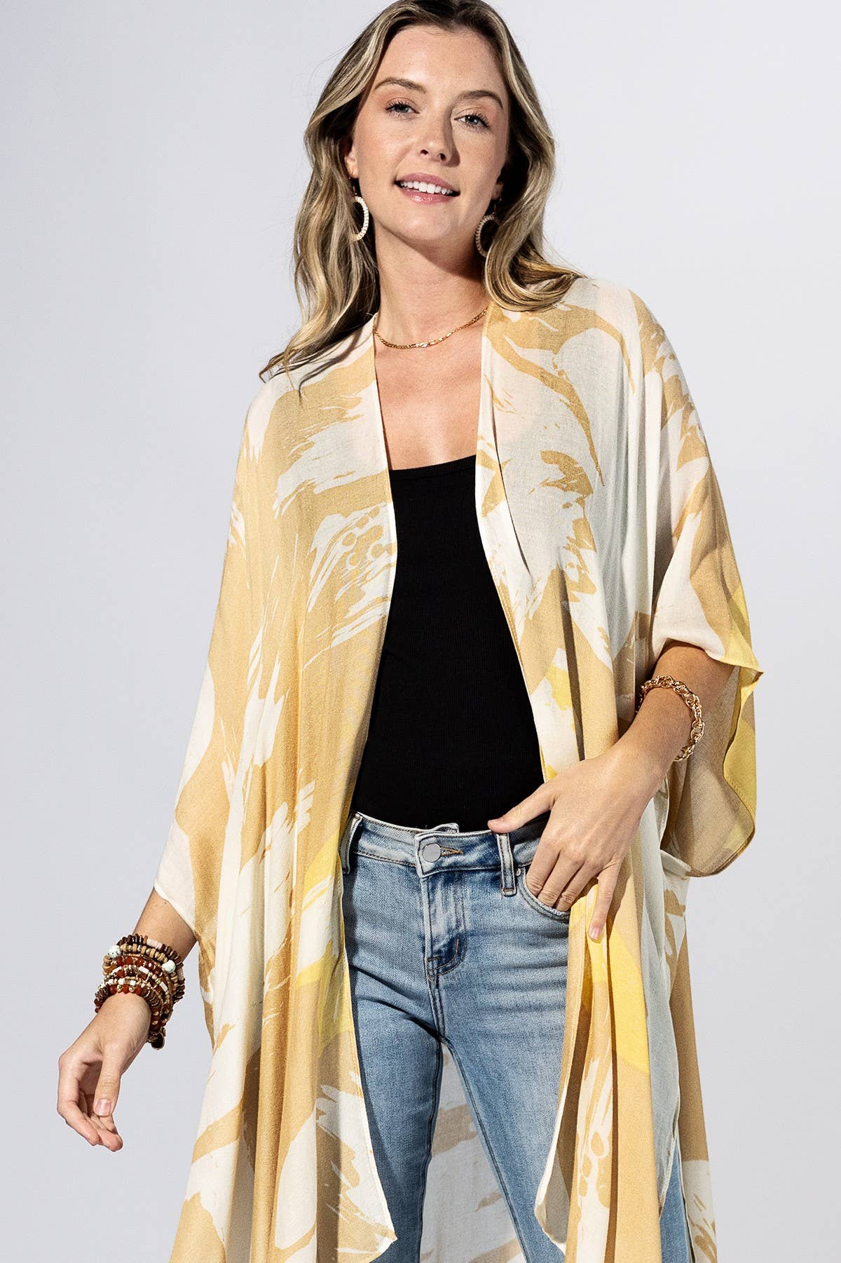 Brushstroke Floral Kimono { product_type }}