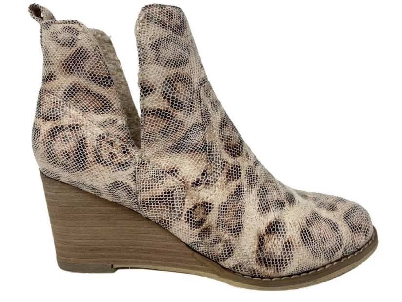 Ember Leopard Bootie-Shoes-Very G-Three Birdies Boutique, Women's Fashion Boutique Located in Kearney, MO