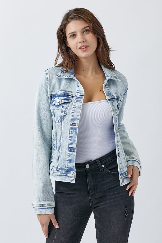 Light Acid Wash Denim Jacket-Denim Jacket-Risen-Three Birdies Boutique, Women's Fashion Boutique Located in Kearney, MO