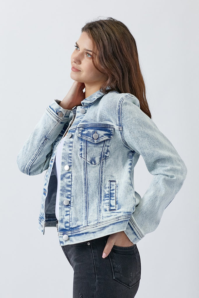 Light Acid Wash Denim Jacket-Denim Jacket-Risen-Three Birdies Boutique, Women's Fashion Boutique Located in Kearney, MO