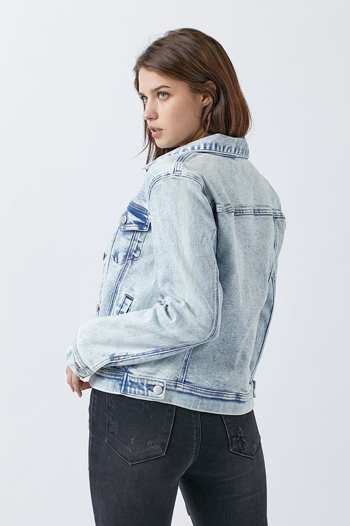 Light Acid Wash Denim Jacket-Denim Jacket-Risen-Three Birdies Boutique, Women's Fashion Boutique Located in Kearney, MO