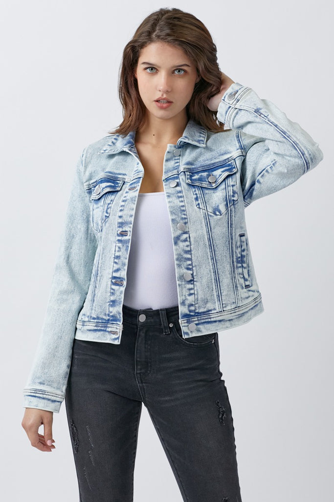 Light Acid Wash Denim Jacket-Denim Jacket-Risen-Three Birdies Boutique, Women's Fashion Boutique Located in Kearney, MO