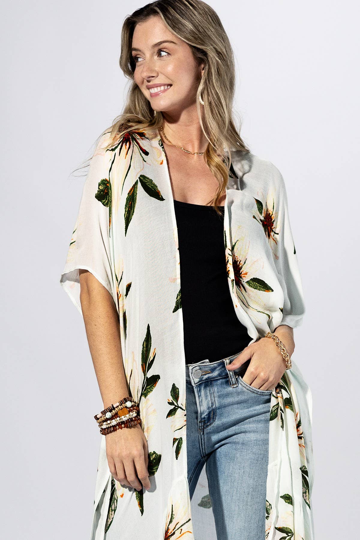 Magnolia Bloom Kimono { product_type }}