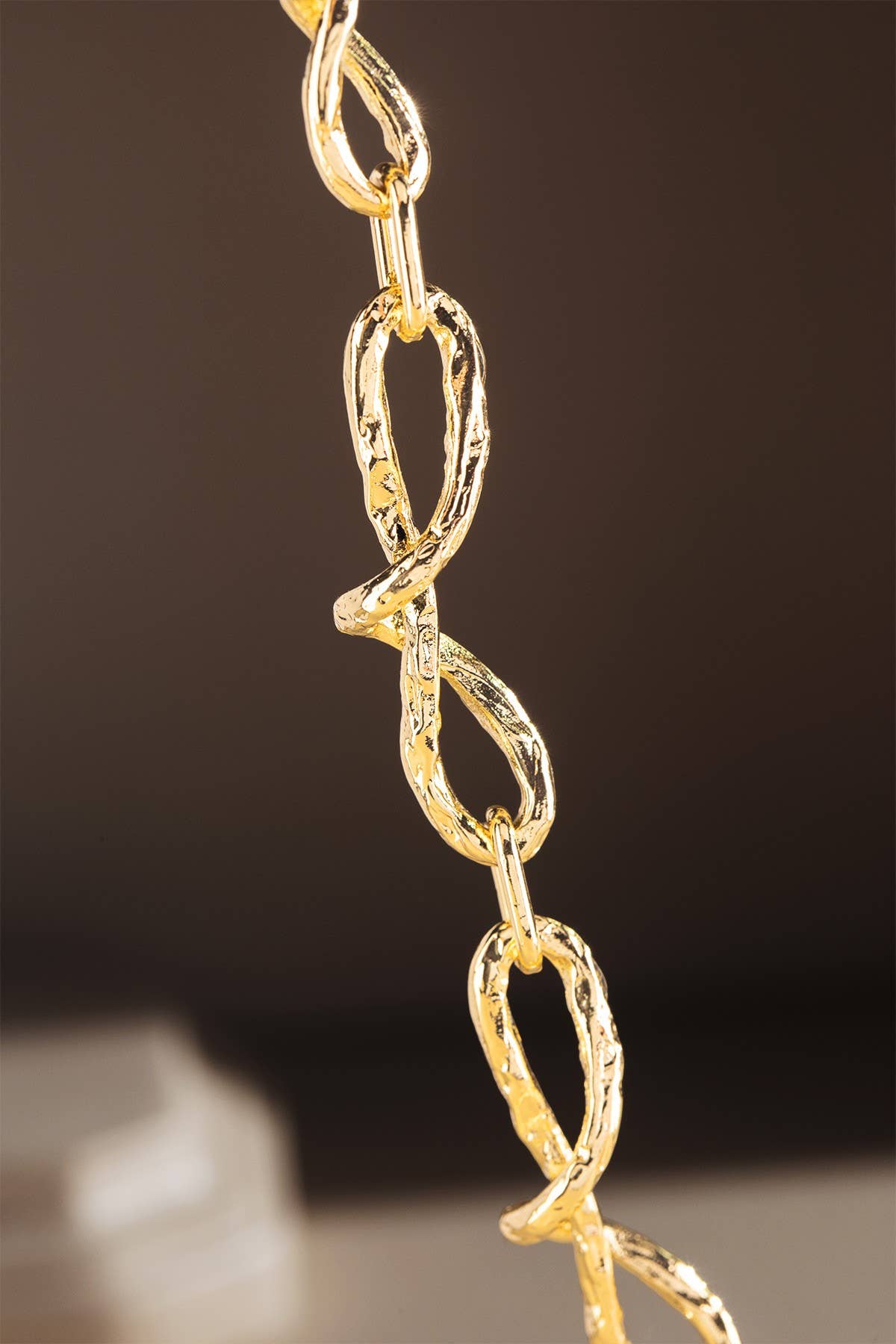 Extra-Large Twisted Cable Chain Necklace { product_type }}