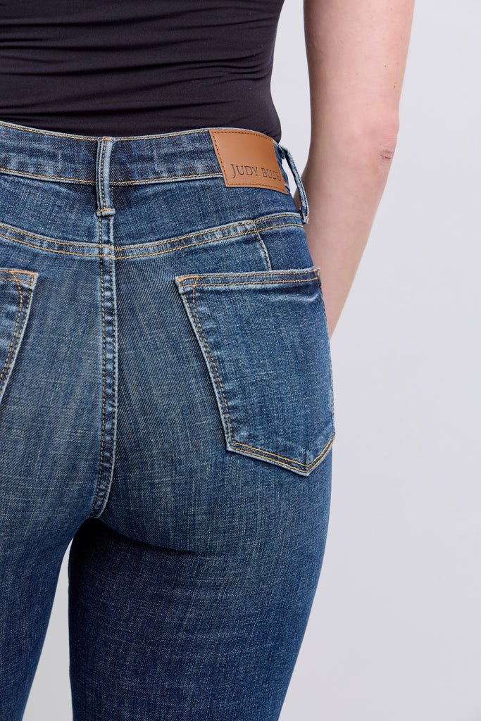 Judy Blue Vintage Wash Skinny Jeans