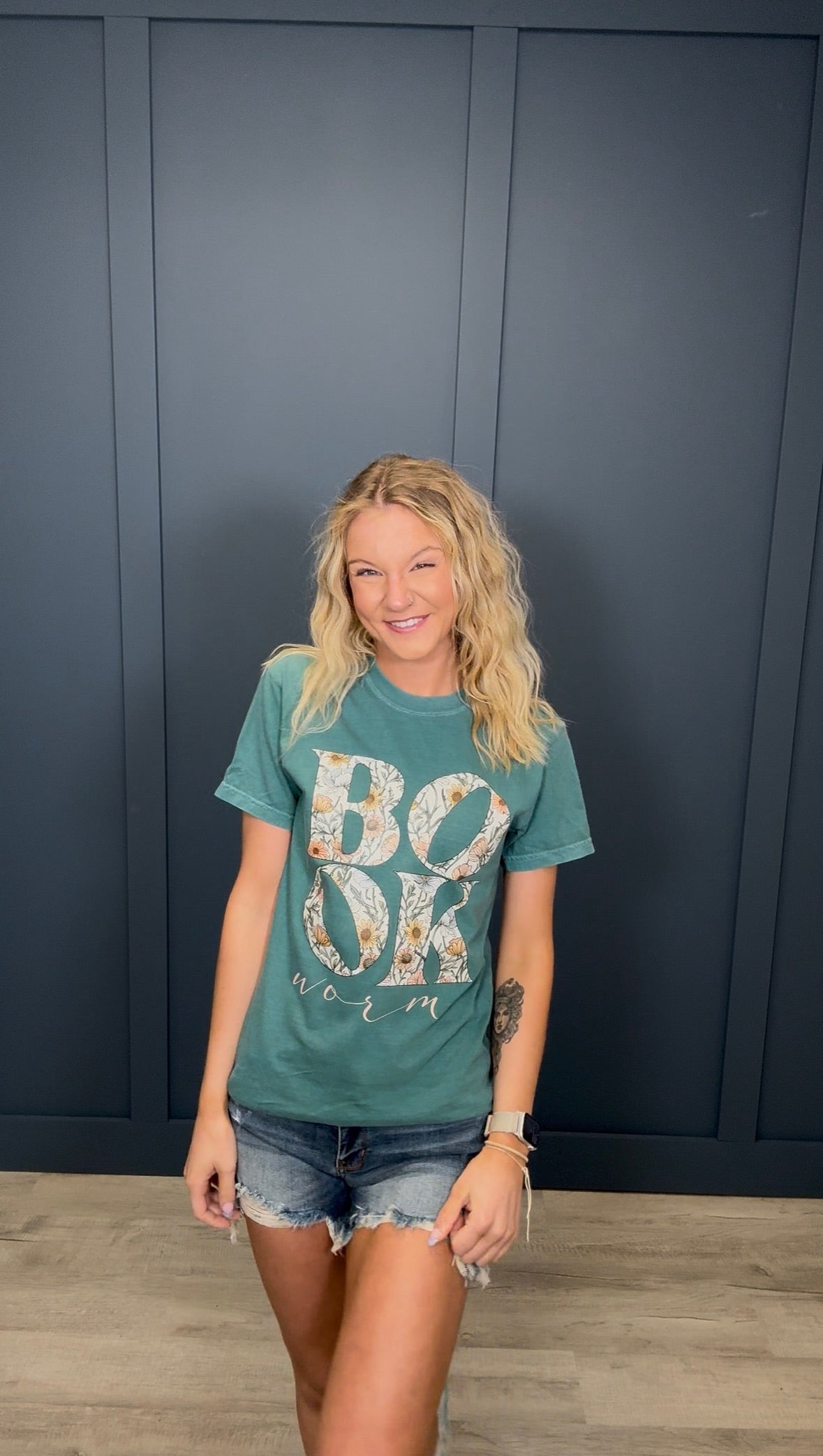 Book Worm Tee { product_type }}