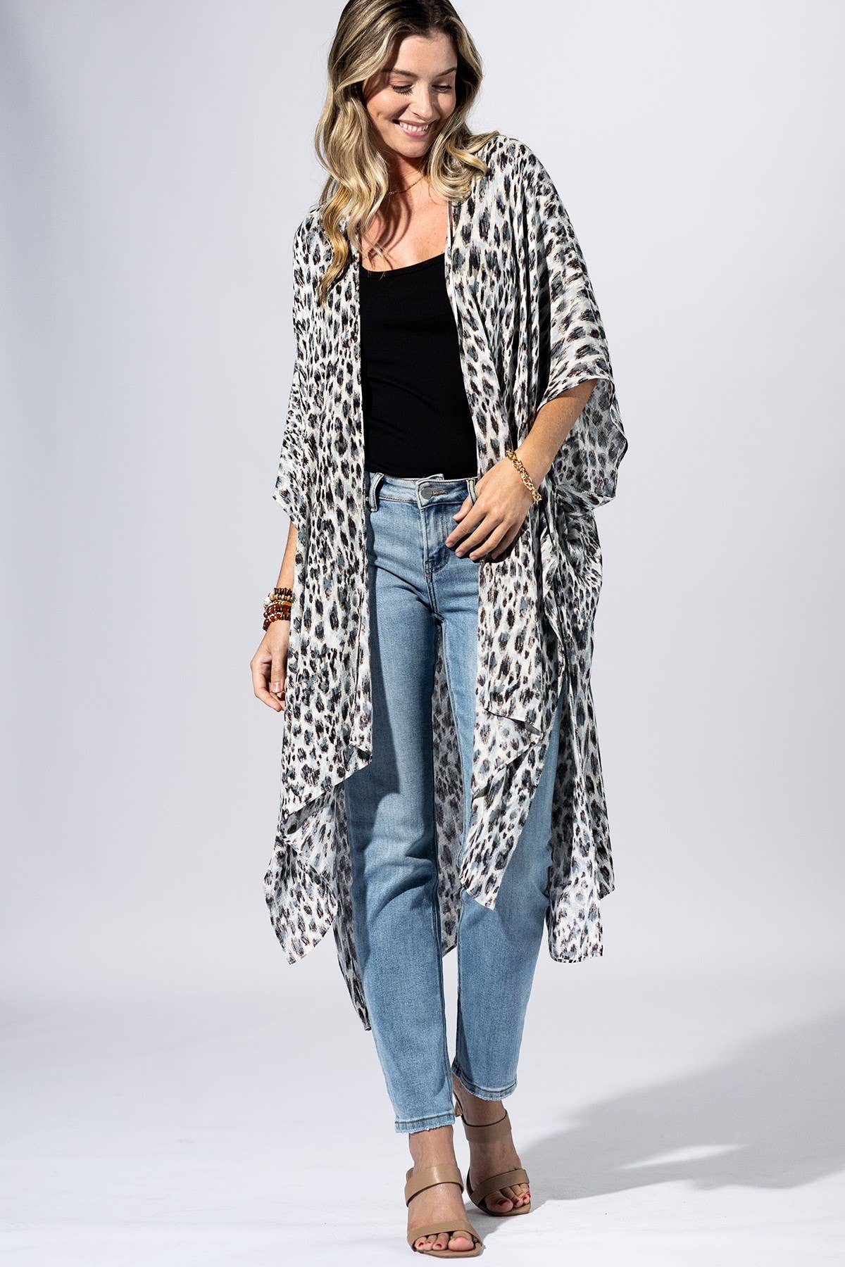 Wild Essence Leopard Print Kimono { product_type }}