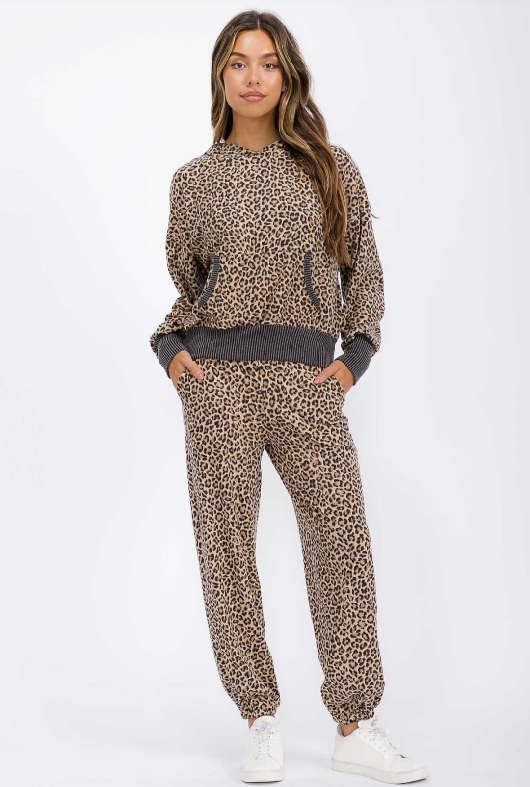 Leopard Hoodie { product_type }}
