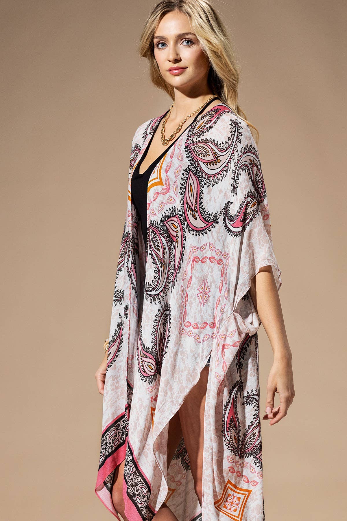 Pink Paisley Kimono { product_type }}