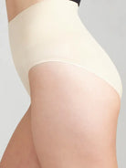 Ultralight Shaping Brief { product_type }}